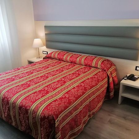 Hotel Kristall San Donà di Piave Екстериор снимка
