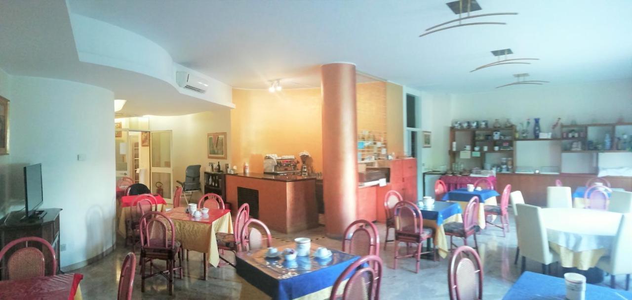 Hotel Kristall San Donà di Piave Екстериор снимка