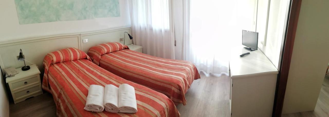 Hotel Kristall San Donà di Piave Екстериор снимка